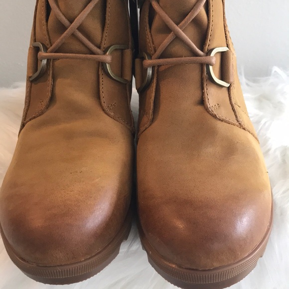 sorel joan of arctic wedge camel brown